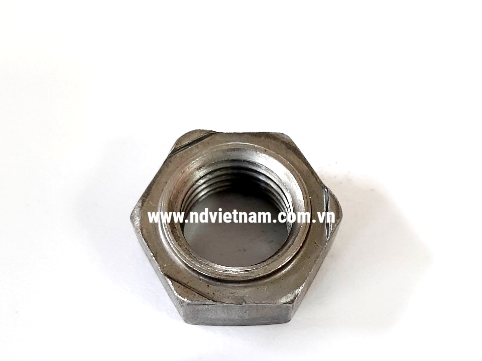 Đai ốc hàn 3 chân DIN 929